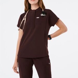 Espresso Montex - Mock
Neck Scrub Top
XS - Espresso
